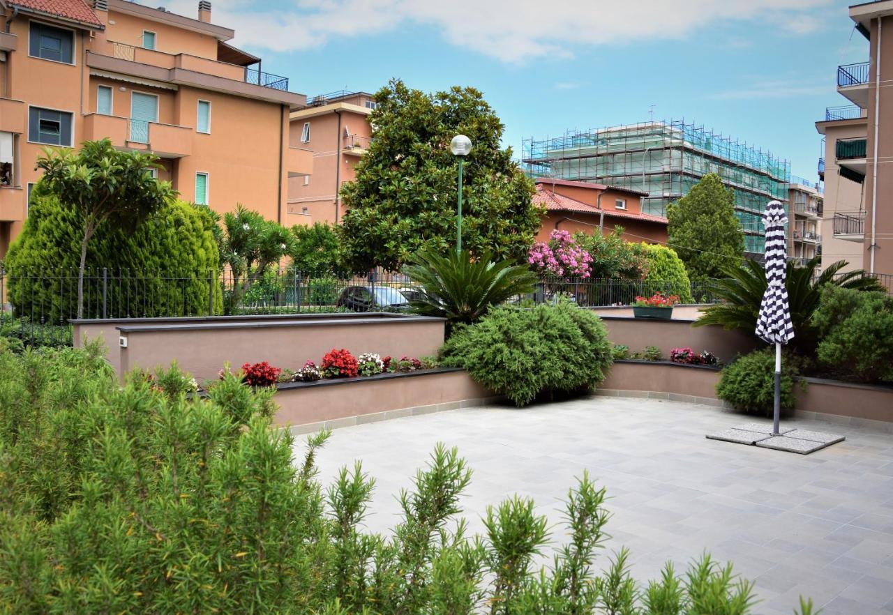 Le Vele Residence Pietra Ligure Luaran gambar